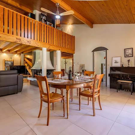 Villa Coronilles - Piscine & Jardin Arbore Castres (Tarn)